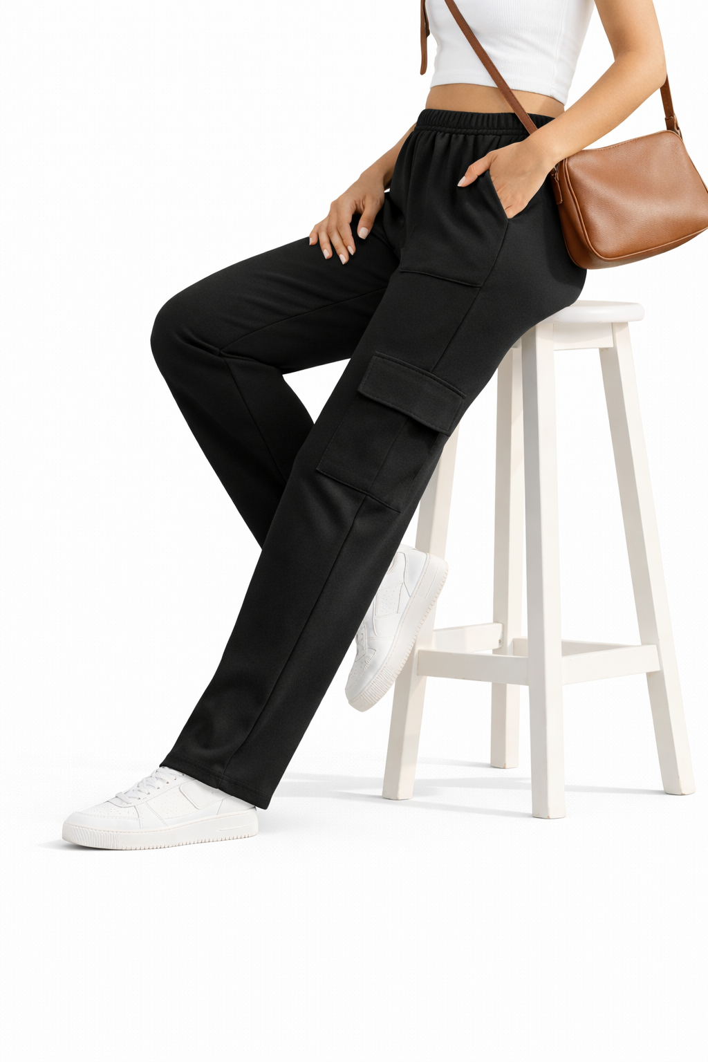 Wide-Leg Cargo Trousers - Black