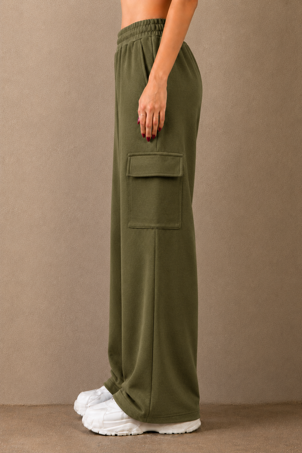 Wide-Leg Cargo Trousers - Olive
