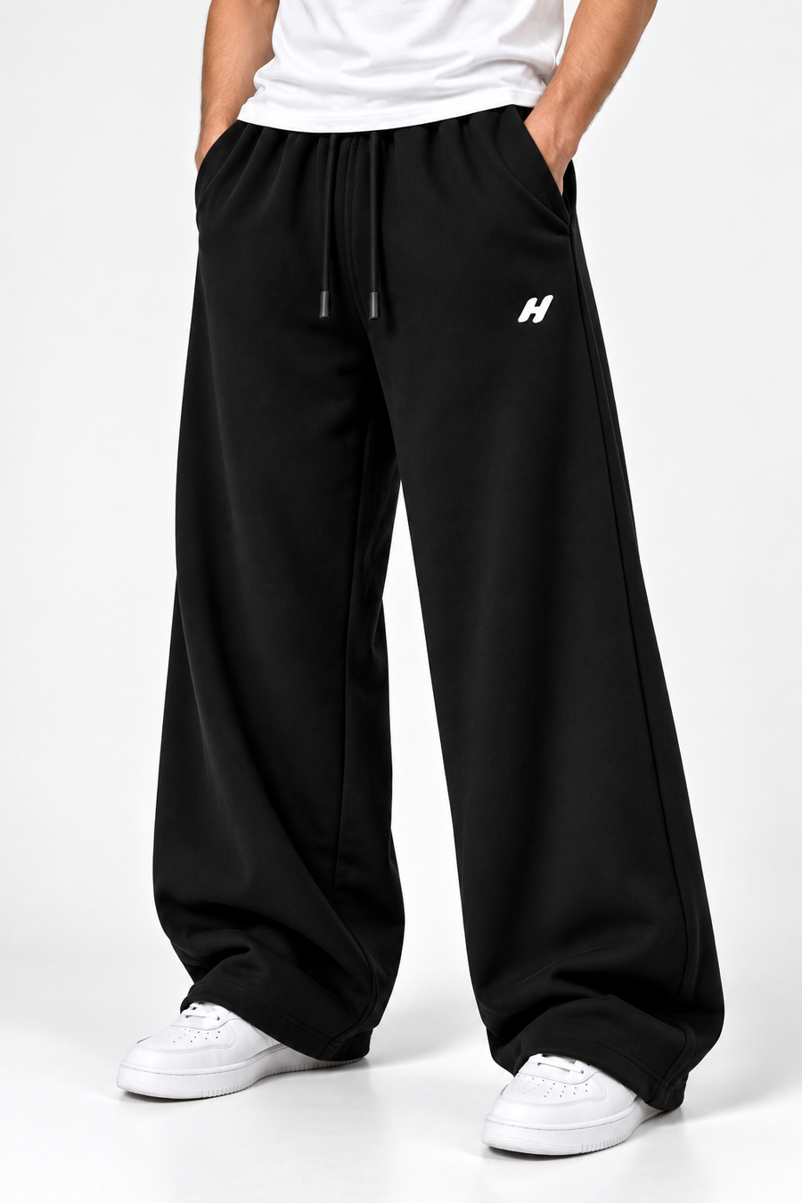 Relaxed Fit Wide Leg Baggy Trousers - Black